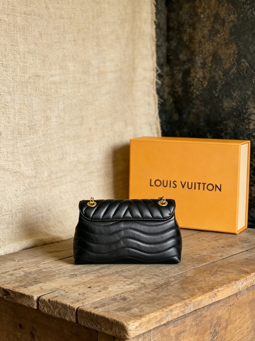 Louis Vuitton New Wave Chain Bag MM Black - Picture 4 of 6